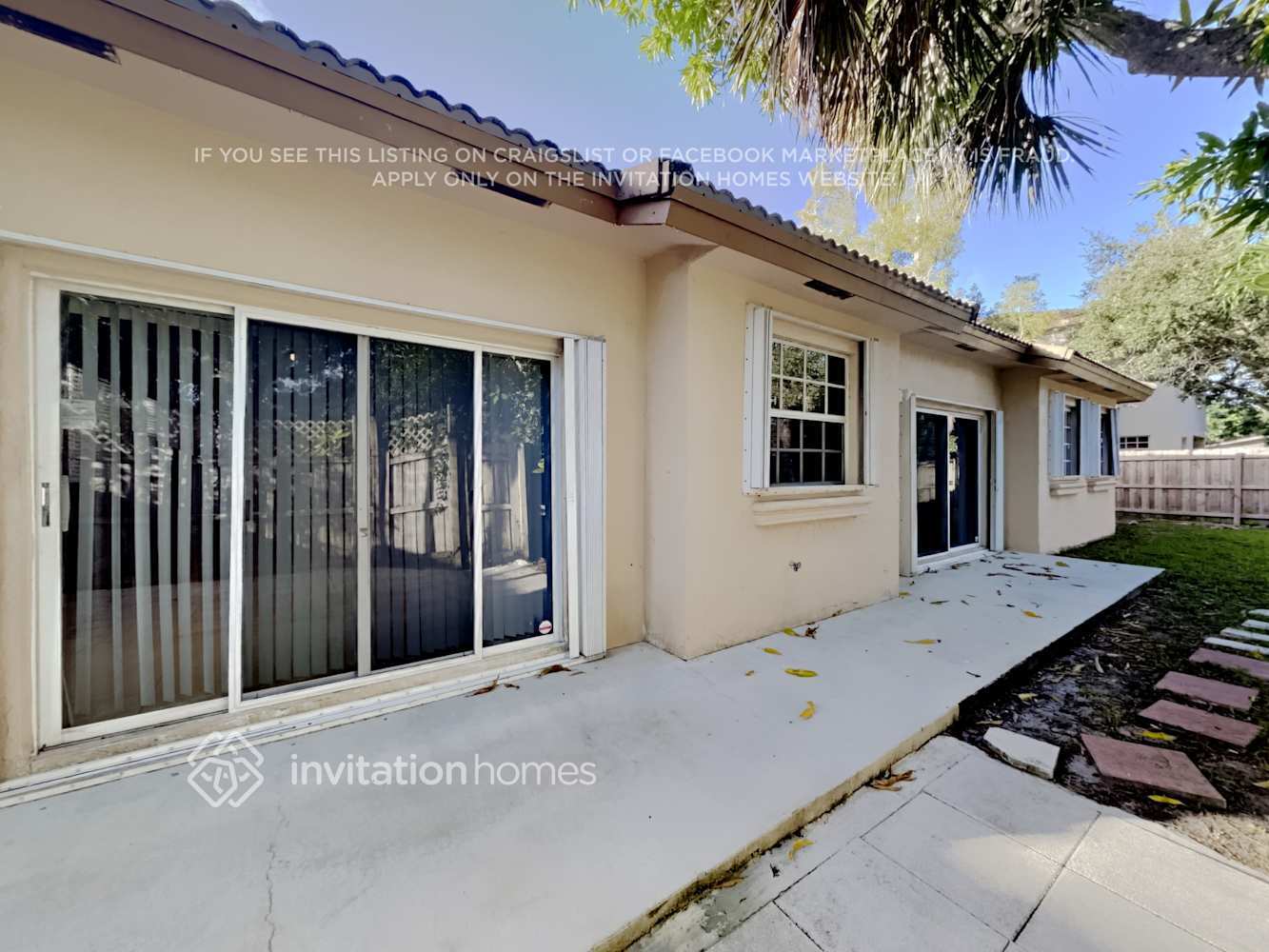 Building Photo - 1445 SW 11th Pl