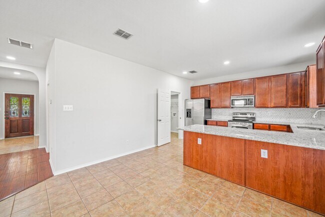 Building Photo - Alamo Ranch Rental!