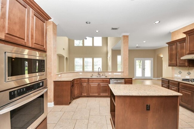 Building Photo - 7011 Monarch Lake Ln