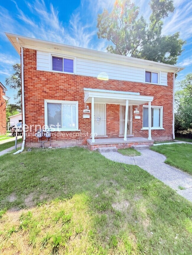 Building Photo - 15380 Meyers Rd