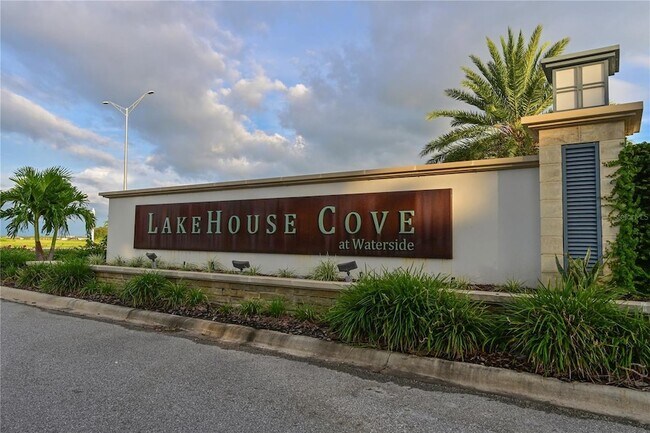 Building Photo - 1055 Waterline Ct