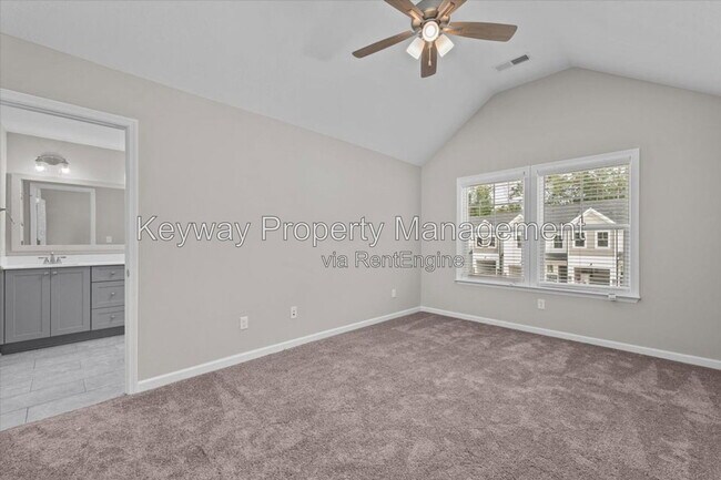 Building Photo - 234 Linsmore Ave