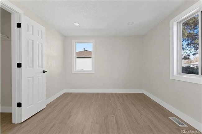 Building Photo - 5423 Saulsbury Ct