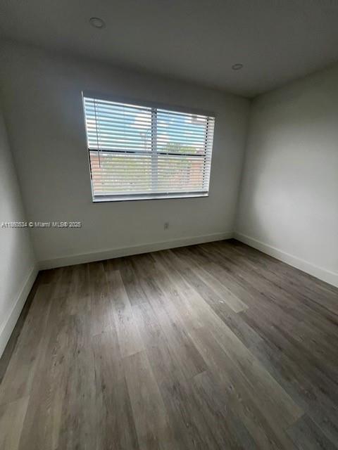 Building Photo - 2505 W 67th Pl