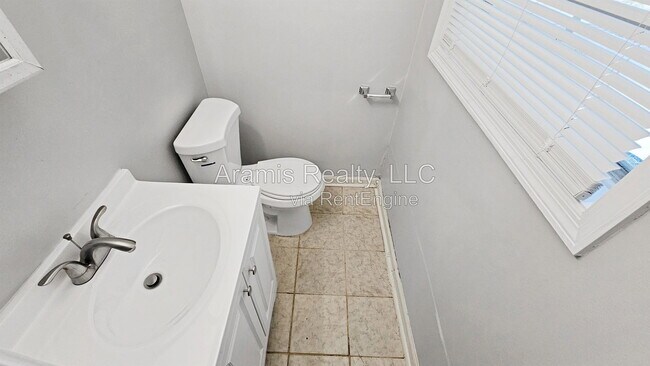 Building Photo - 3894 Cindy Dr