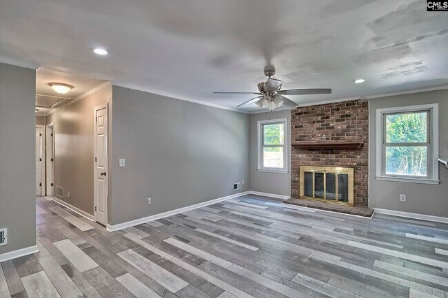 Building Photo - 113 Lyndhurst Rd
