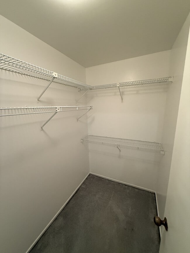 Building Photo - 30414 Orchard Lake Rd