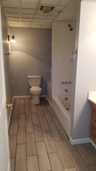 Master bath downstairs - 2361 Forge Hideaway Loop