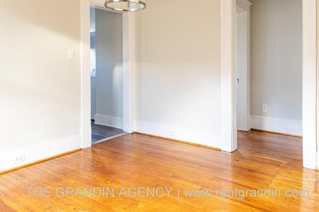 Building Photo - 4705 Surrey Ave NW