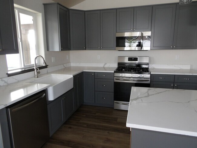 Building Photo - Beautiful home in Rathdrum Idaho