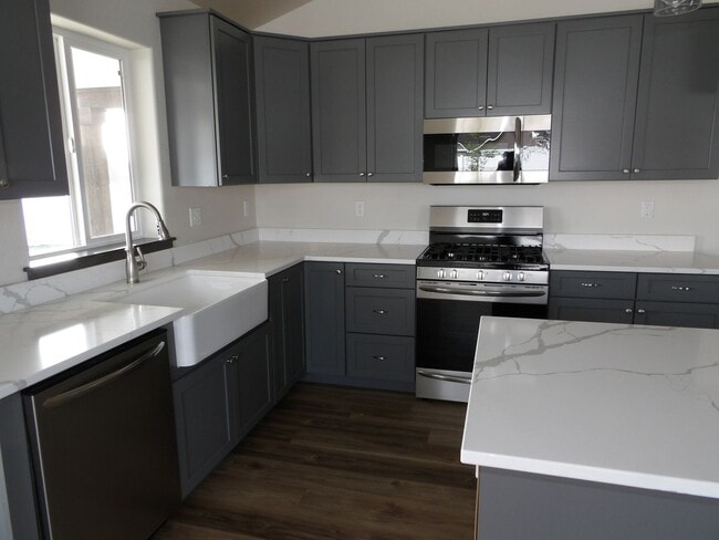 Building Photo - Beautiful home in Rathdrum!