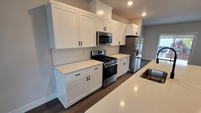 Building Photo - 7065 NW Bountiful Terrace