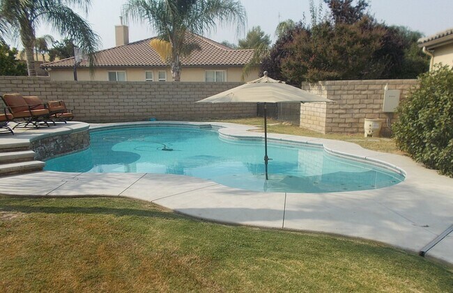 Building Photo - Rio Bravo Home Coming Soon!