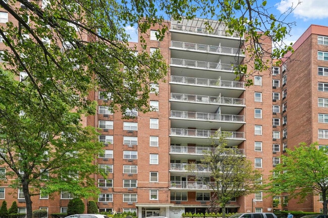 Building Photo - 3215 Avenue H