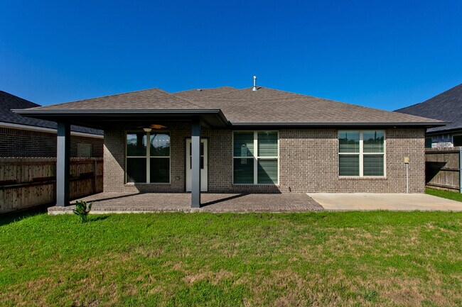 Building Photo - 6346 Spartan Dr