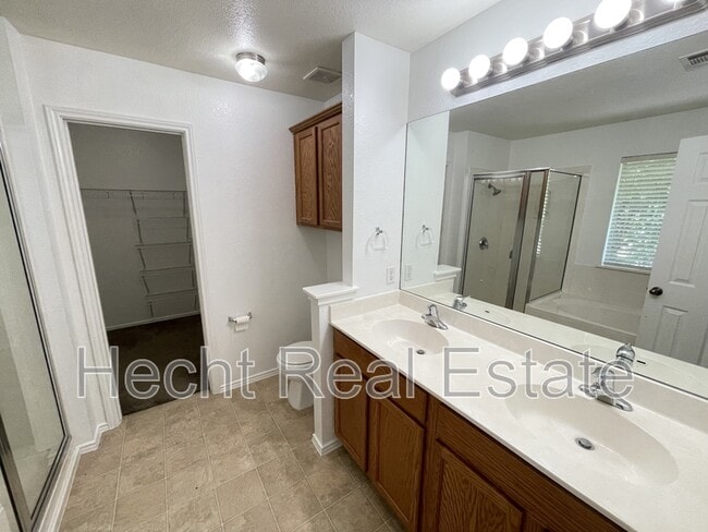 Building Photo - 2510 Wilma Rudolph Rd