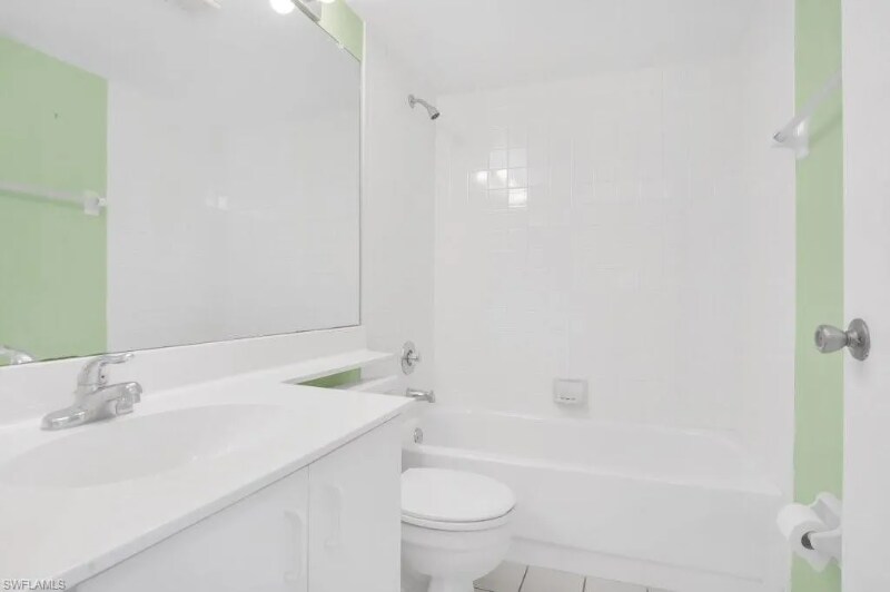 Building Photo - 7848 Emerald Cir