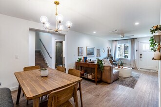 Building Photo - 1613 Berene Ave