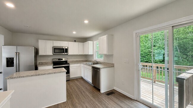 Building Photo - 2044 Petersen Way
