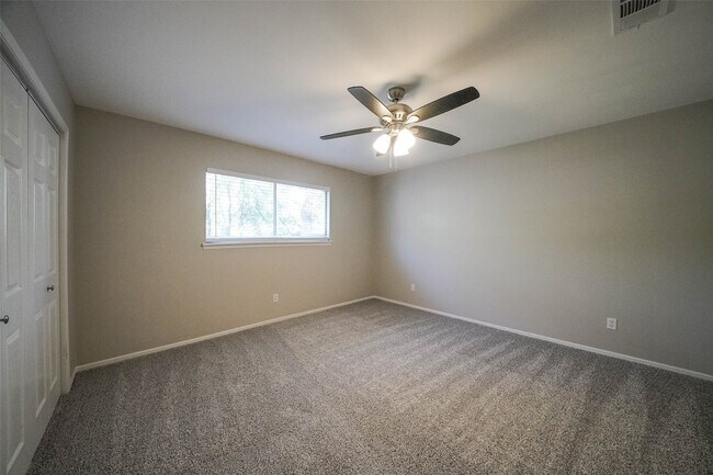 Building Photo - 7818 Beaufort Dr