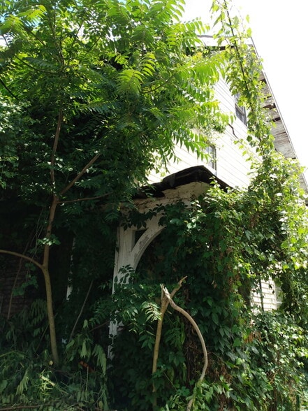 Building Photo - 1 Peck Ct