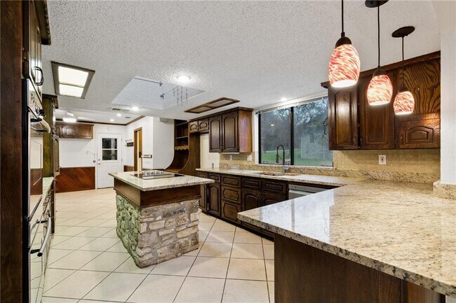 Building Photo - 301 Canvasback Dr
