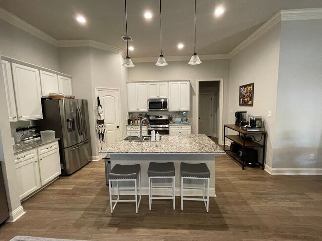 Building Photo - Gorgeous 3 Bedroom Home in Lucien Fields - Only 5 Years Old!