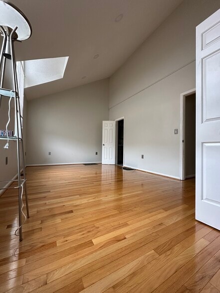 Building Photo - 14555 Creek Branch Ct
