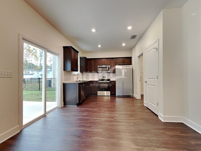 Building Photo - 10327 Watercrest Ct