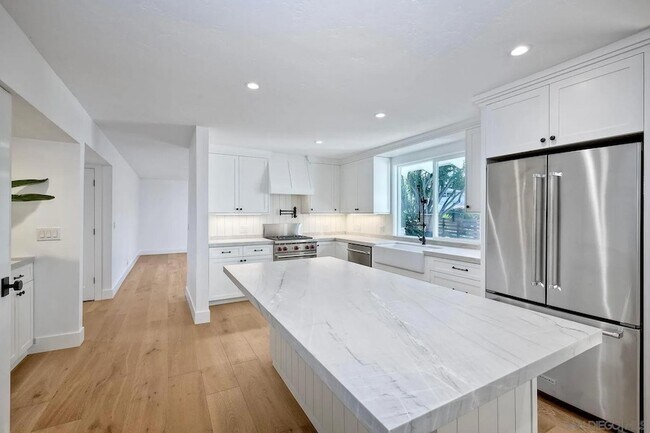 Building Photo - 1311 Crestridge Dr