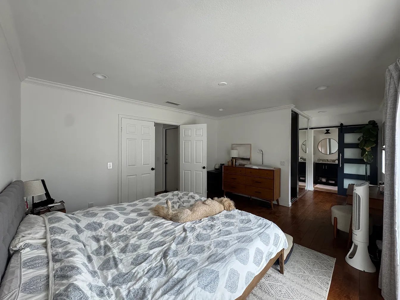 Building Photo - 417 E Miramar Ave