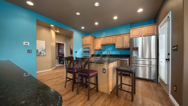 Building Photo - Million Dollar Views in Larkspur