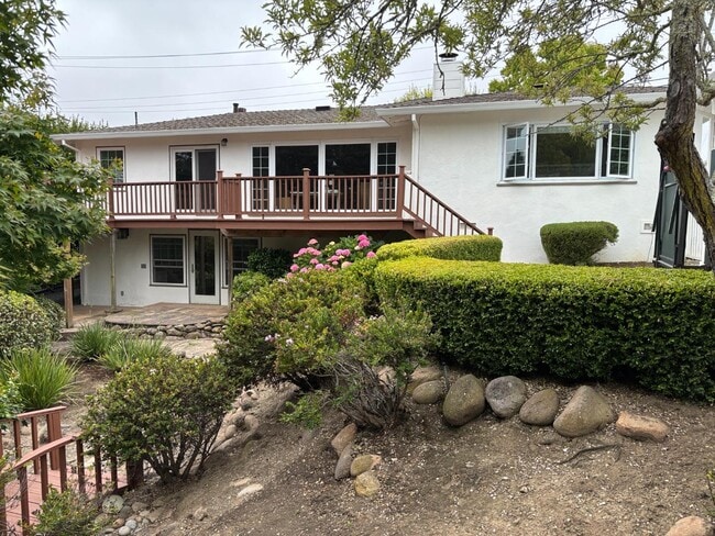 Building Photo - 1735 Parrott Dr