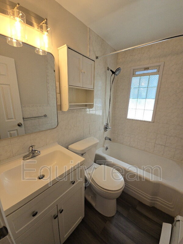 Building Photo - 33 Gahl Terrace
