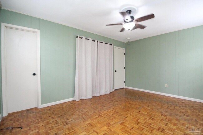 Building Photo - 1400 N D St