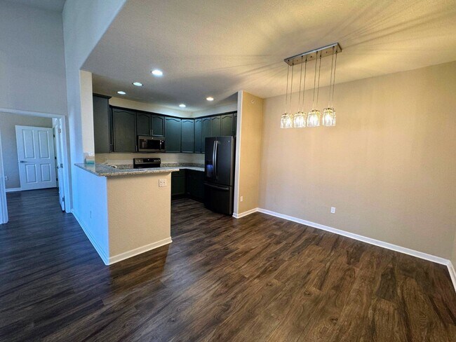 Building Photo - 9557 W San Juan Cir