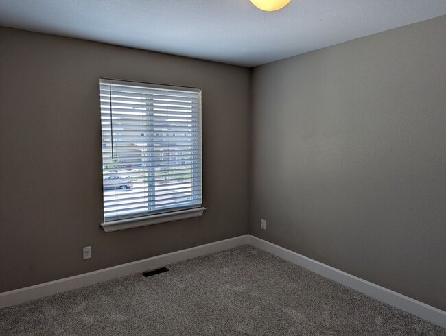 Building Photo - 1854 Peak Pr Ln