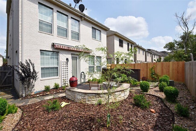 Building Photo - 1226 Sopris Dr