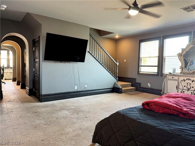 Building Photo - 488 Via Palermo Dr