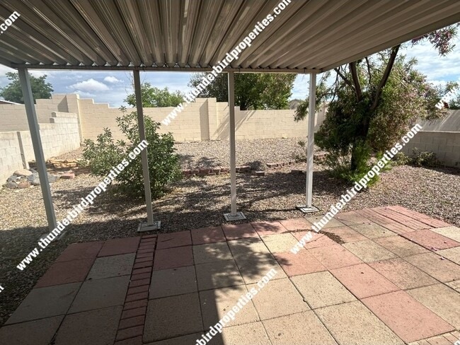 Building Photo - Gated Community available NOW!