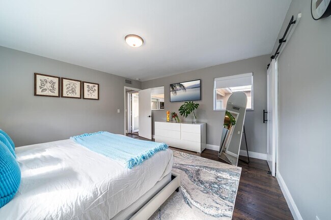 Building Photo - 2101 N 52nd Ave