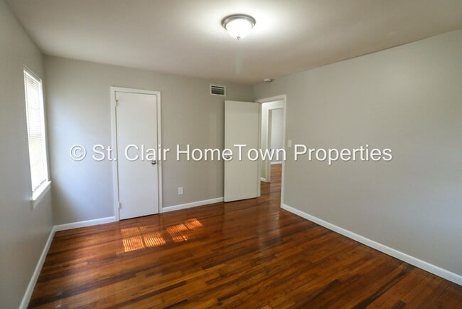 Building Photo - Adorable Pell City Home