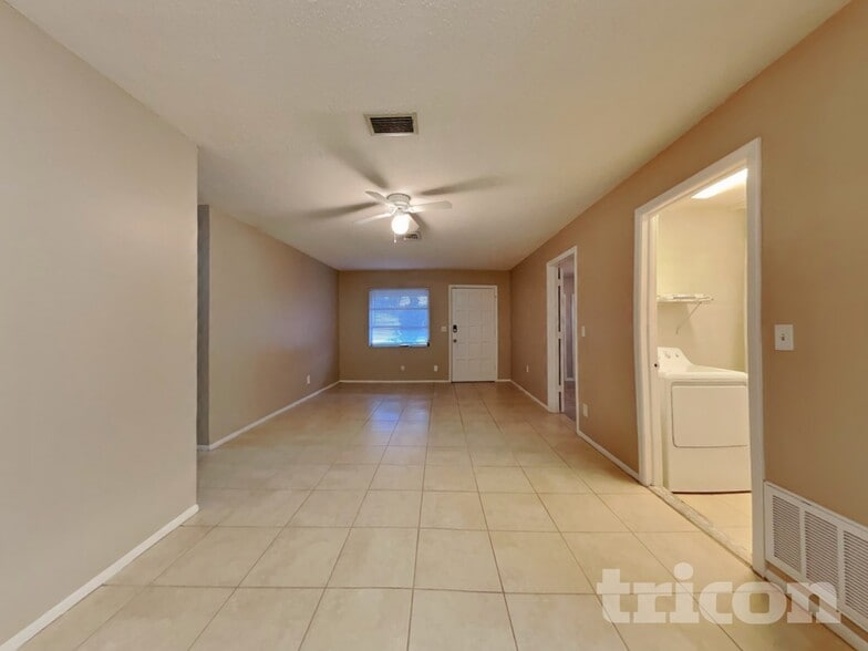 Building Photo - 1726 St Croix Dr