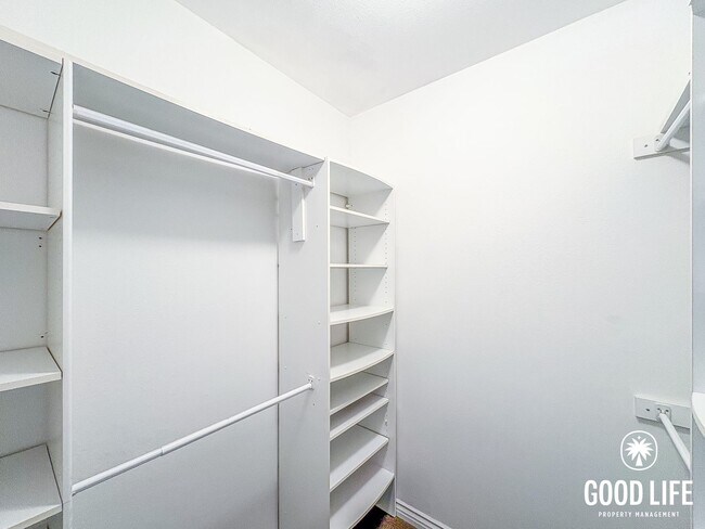 Building Photo - Luminous 2BD/2BA Apartment in East Village with Reserved Parking, City Views & Rooftop Amenities