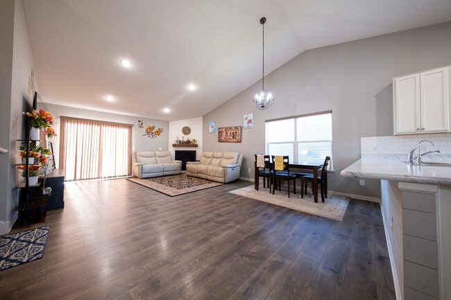 Building Photo - 15233 Emory Ave