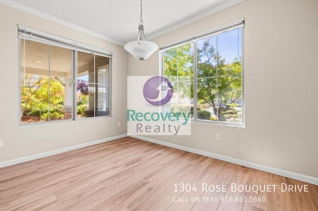 Building Photo - 1304 Rose Bouquet Dr