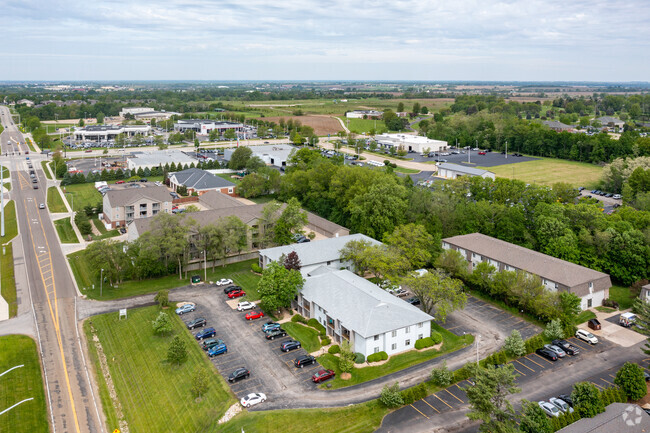 Aerial - Willow Knolls Apartments