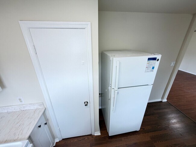 Building Photo - PRICE DROP! Orlando: 2BD/ 2BA - A Bright, Comfortable Home Designed for Everyday Living! WASHER &...