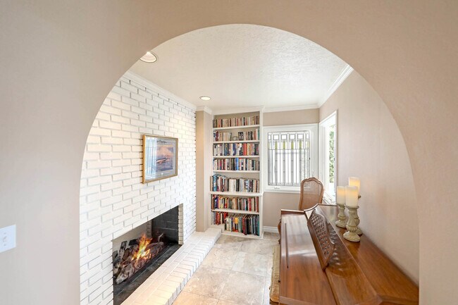 Building Photo - ~*~*~Beach Close El Niguel Heights Laguna Niguel with PRIVATE POOL/SPA~*~*~