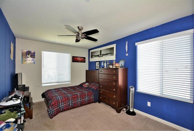 Building Photo - 6856 E Geary St